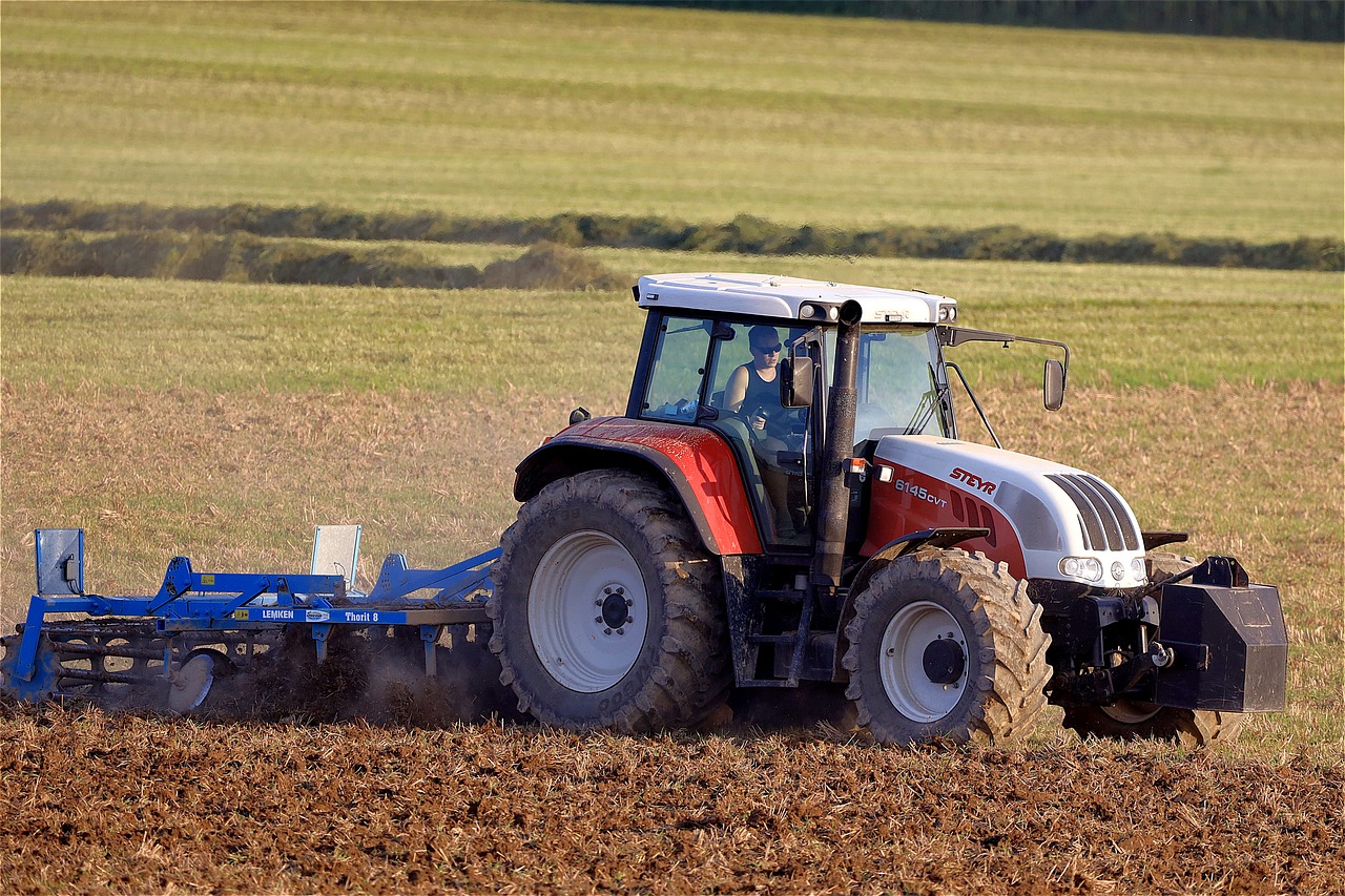 Części John Deere – jak dbać o niezawodność maszyn rolniczych?